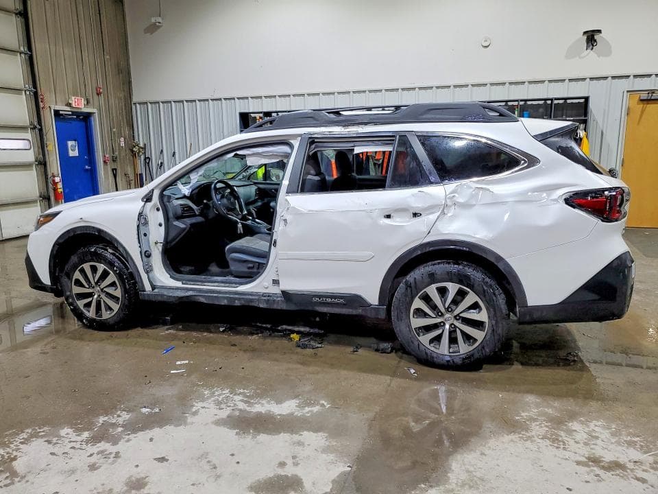 2022 SUBARU OUTBACK PREMIUM 2