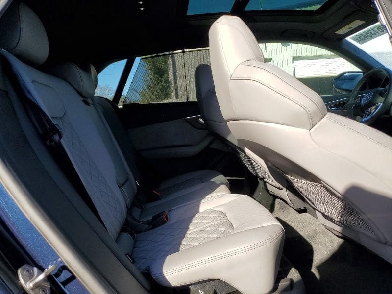 2025 AUDI SQ8 PRESTIGE 11