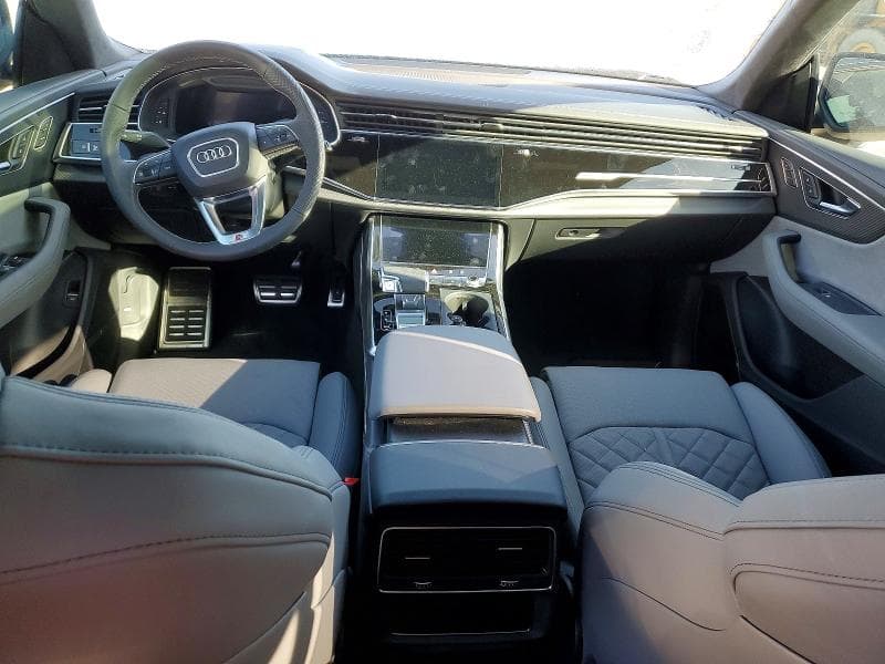2025 AUDI SQ8 PRESTIGE 8