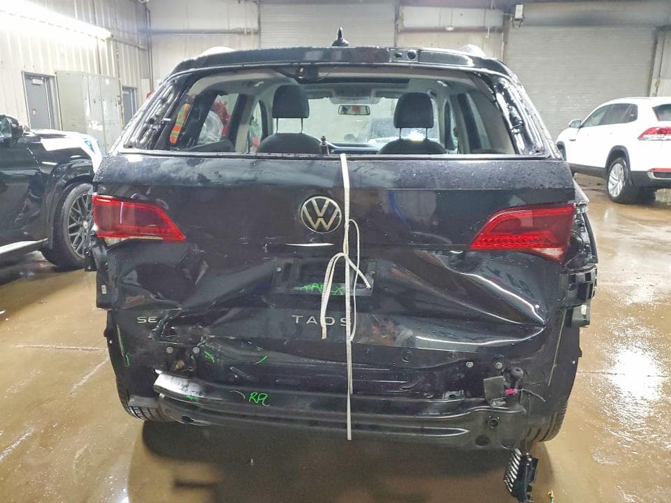 2022 VOLKSWAGEN TAOS SE 6