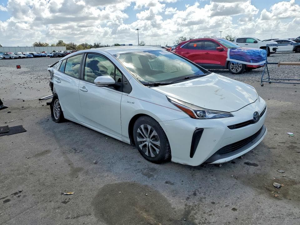 2022 TOYOTA PRIUS LE 4