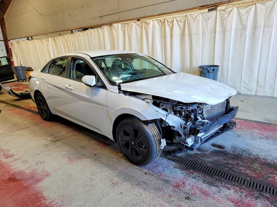 2021 HYUNDAI ELANTRA SEL 4