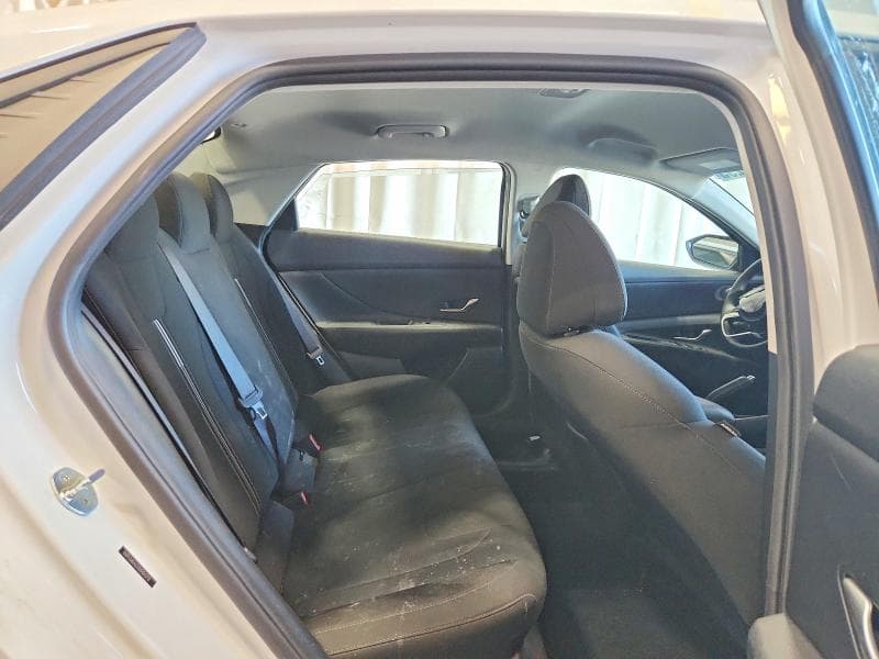 2021 HYUNDAI ELANTRA SEL 10