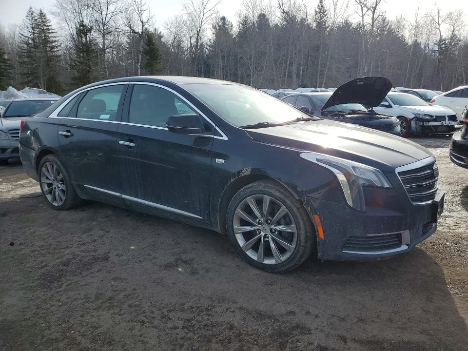 2018 CADILLAC XTS 4