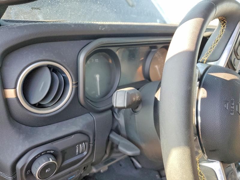 2024 JEEP WRANGLER SAHARA 4XE 9
