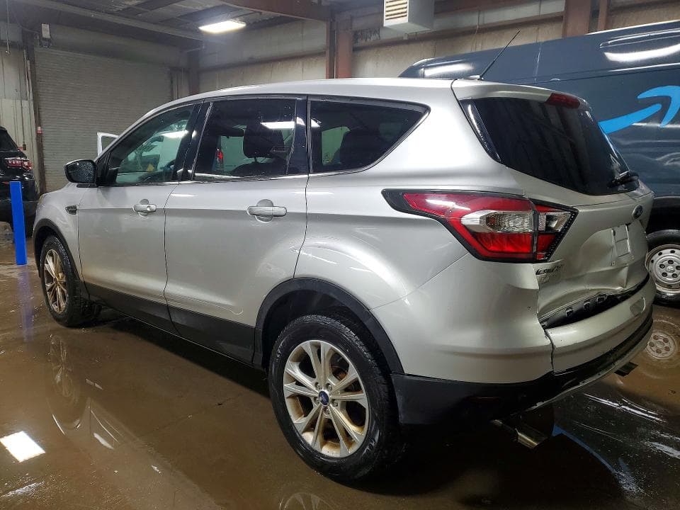 2017 FORD ESCAPE SE 2