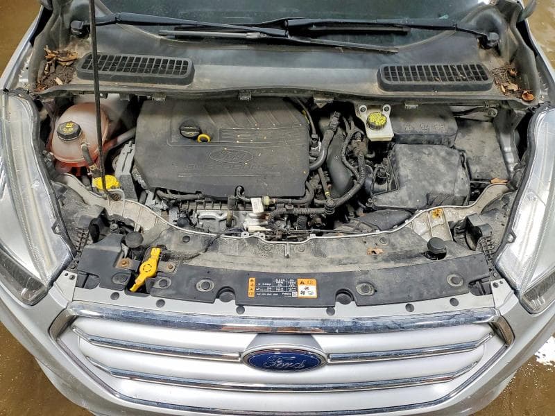 2017 FORD ESCAPE SE 11