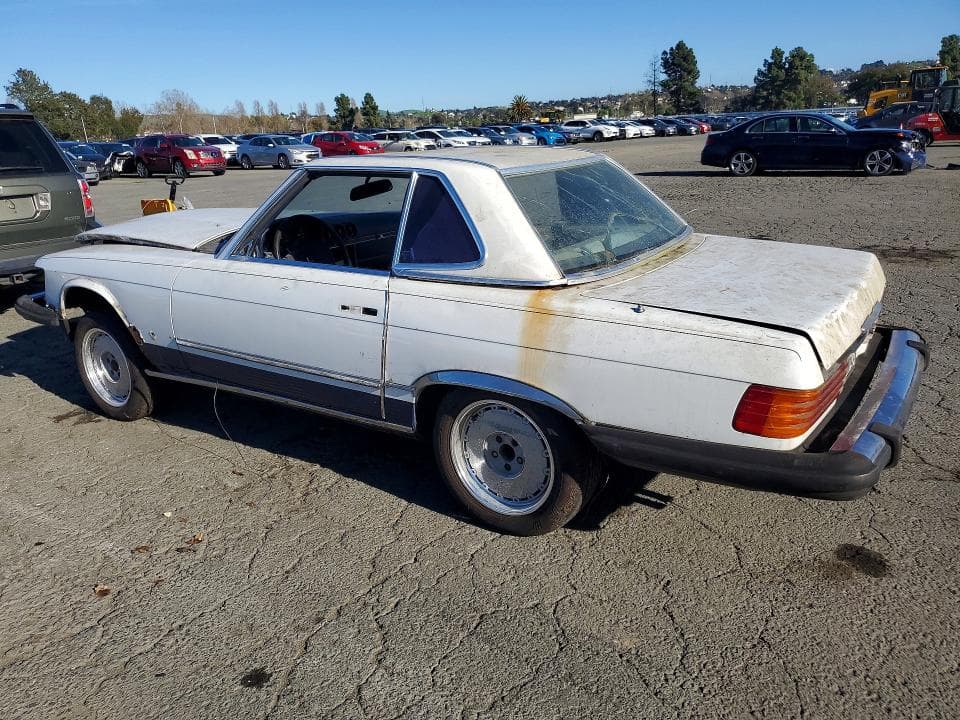 1982 MERCEDES-BENZ 380 SL SL 2