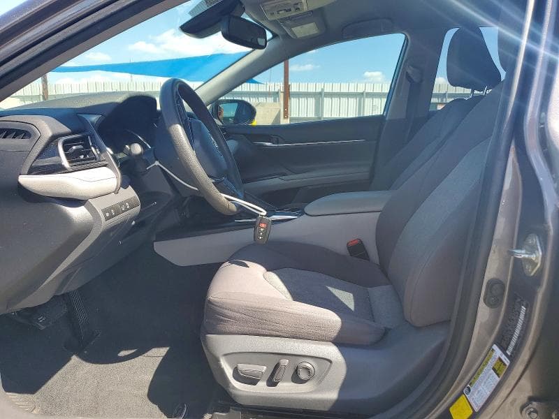 2020 TOYOTA CAMRY LE 7