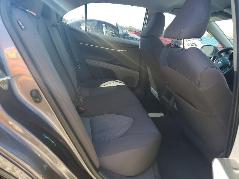 2020 TOYOTA CAMRY LE 10
