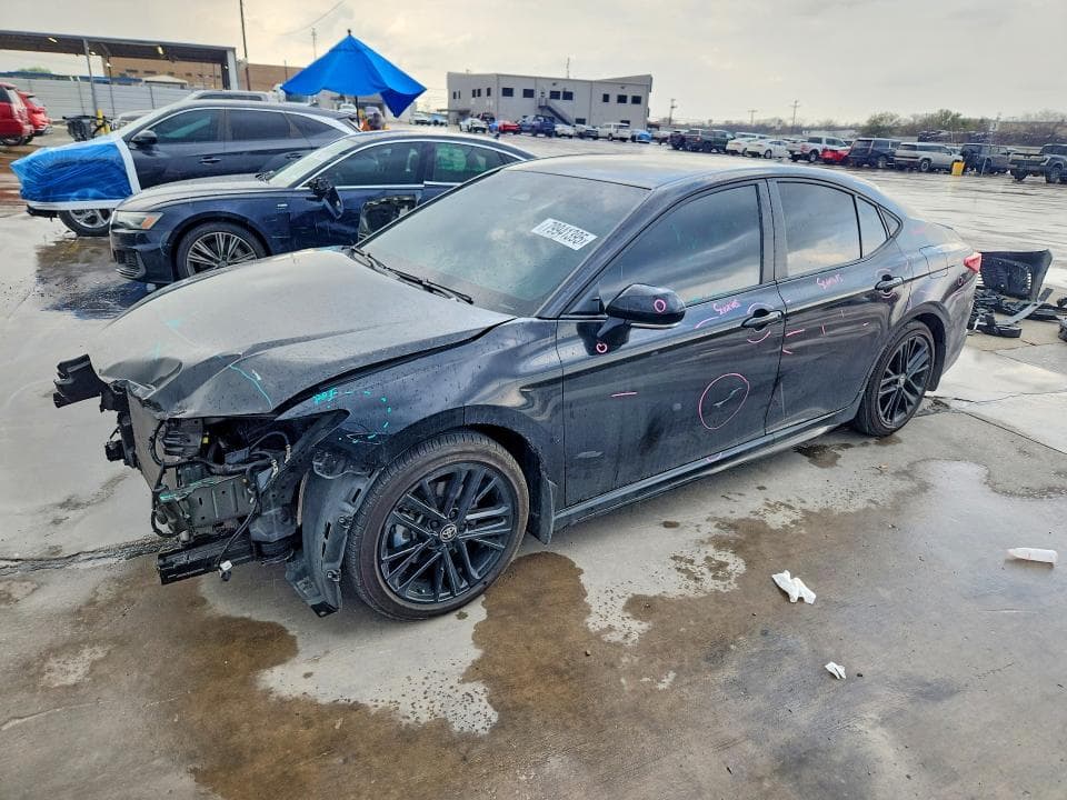 2025 TOYOTA CAMRY SE - 1