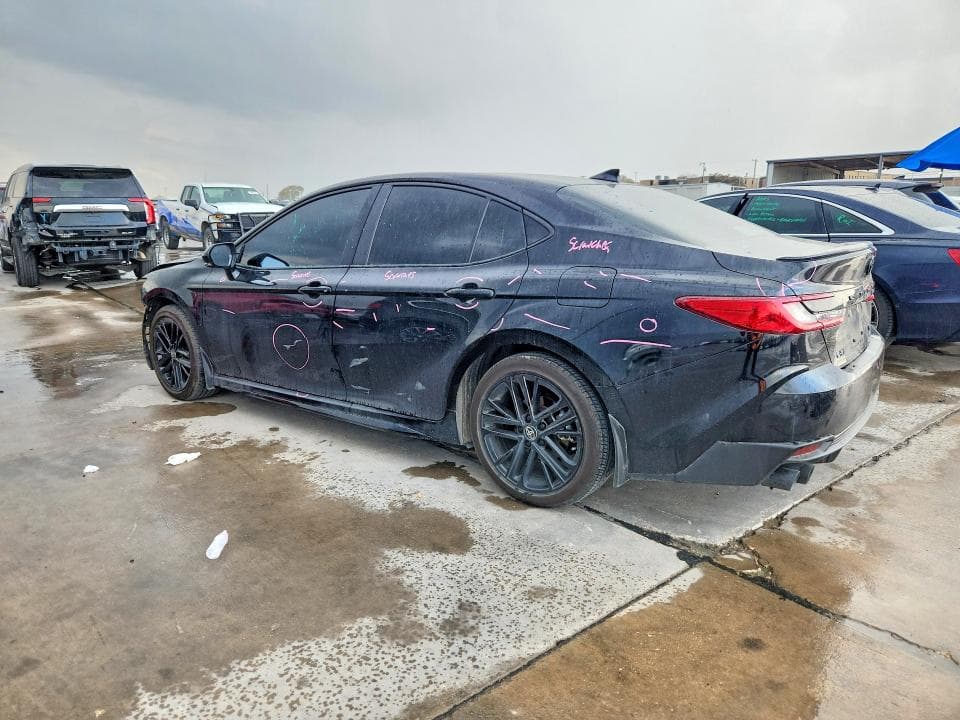 2025 TOYOTA CAMRY SE 2