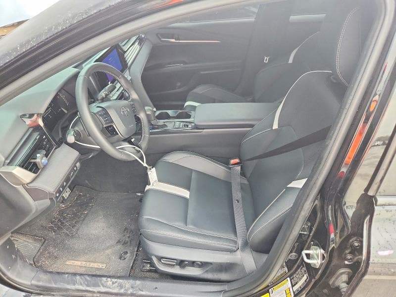 2025 TOYOTA CAMRY SE 7