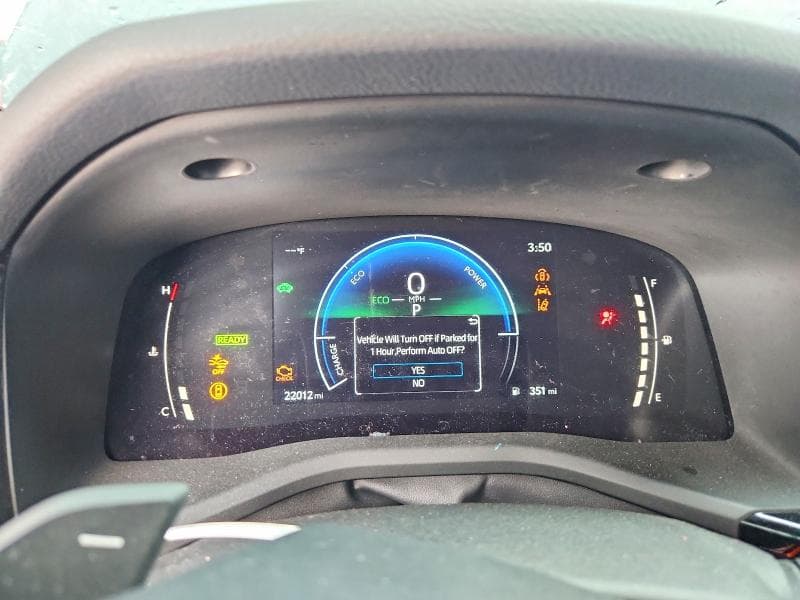 2025 TOYOTA CAMRY SE 9