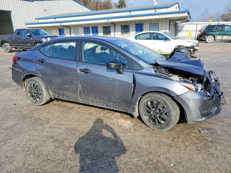 2024 NISSAN VERSA S 4