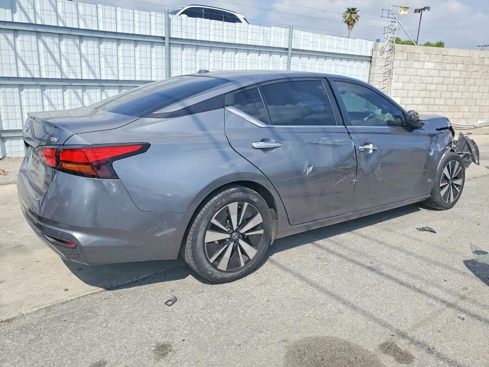 2021 NISSAN ALTIMA 2.5 SV 3