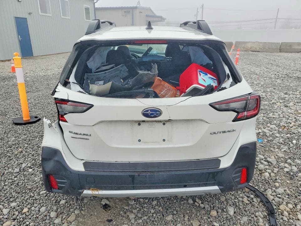 2021 SUBARU OUTBACK LIMITED 6
