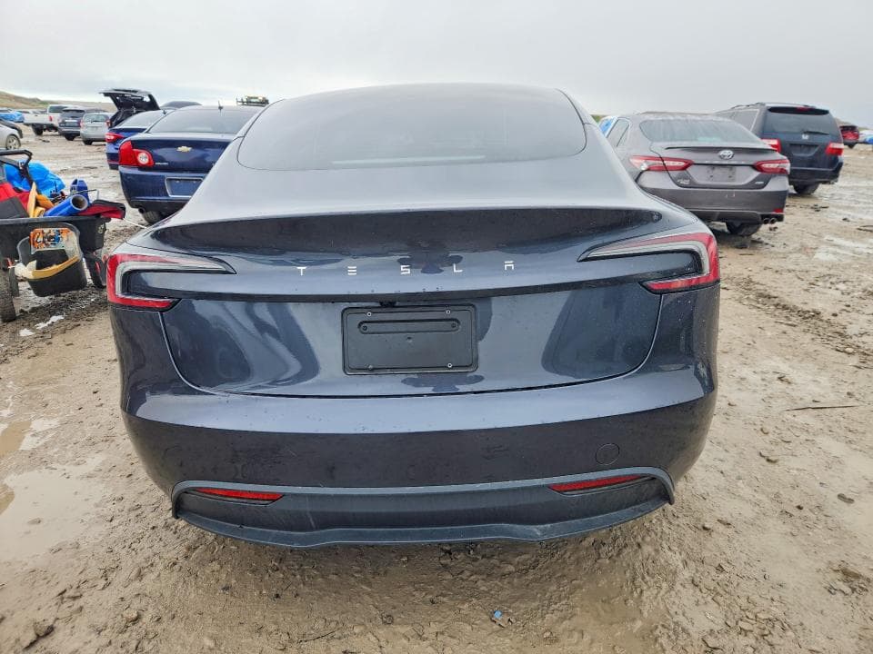 2025 TESLA MODEL 3 6