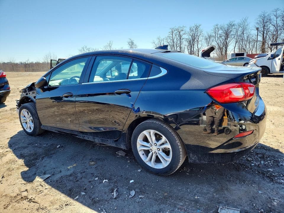 2019 CHEVROLET CRUZE LT LT 2