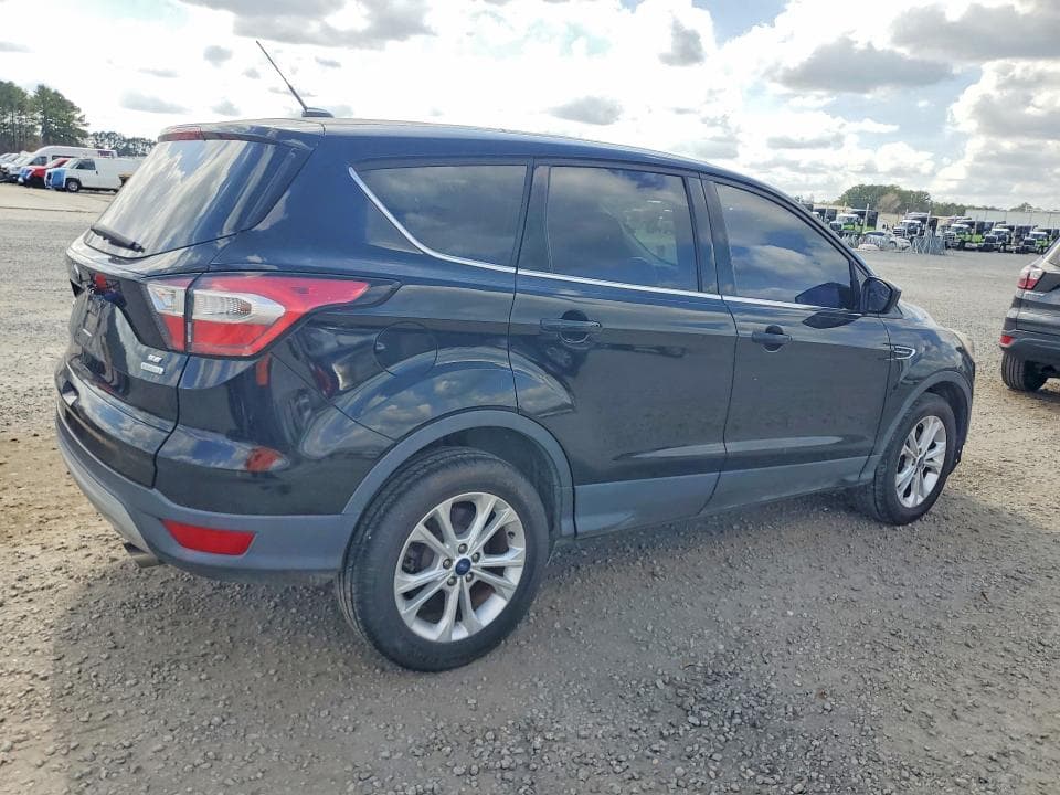 2017 FORD ESCAPE SE SE 4