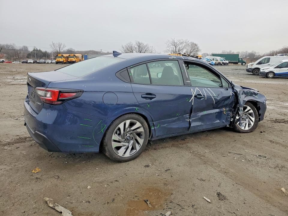 2025 SUBARU LEGACY 3
