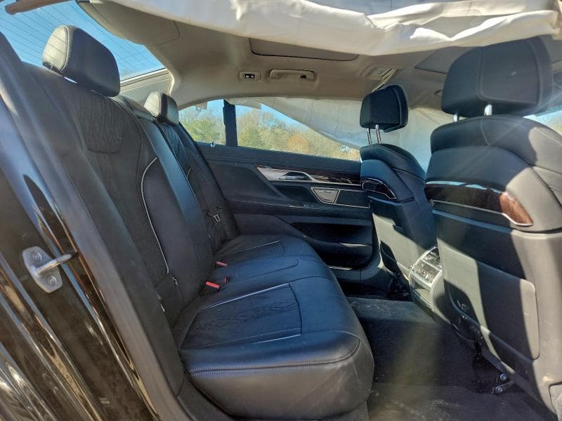 2022 BMW 740 I 10