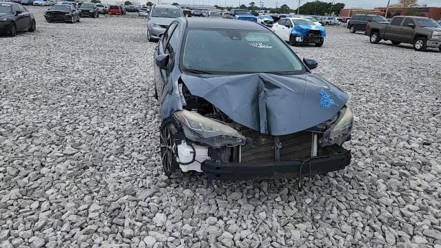 2018 TOYOTA COROLLA 14