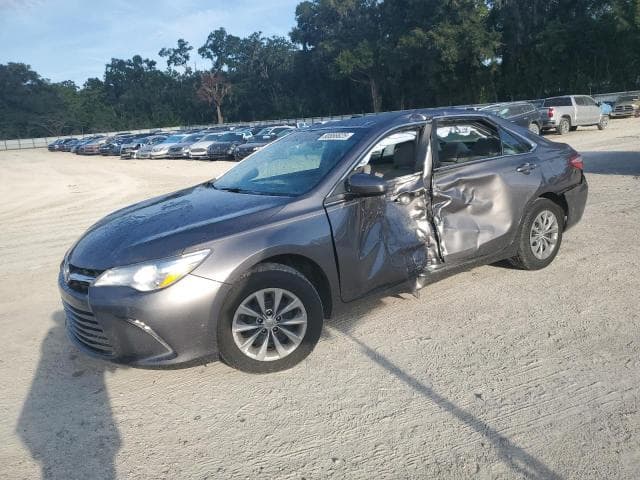 2017 TOYOTA CAMRY LE - 1
