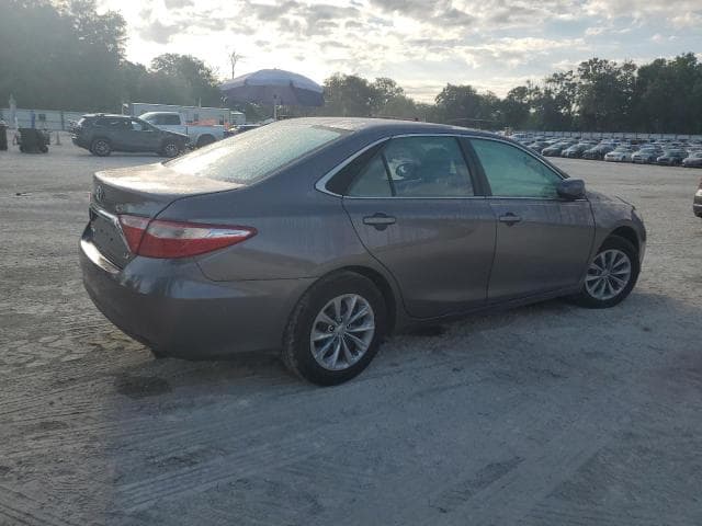 2017 TOYOTA CAMRY LE 3