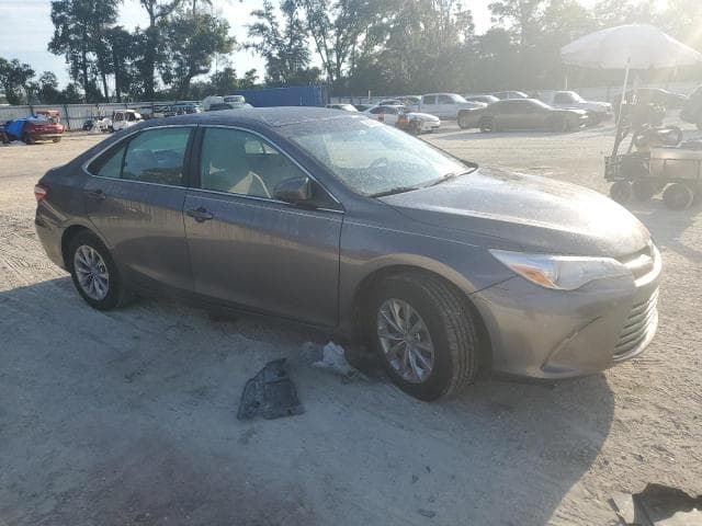 2017 TOYOTA CAMRY LE 4