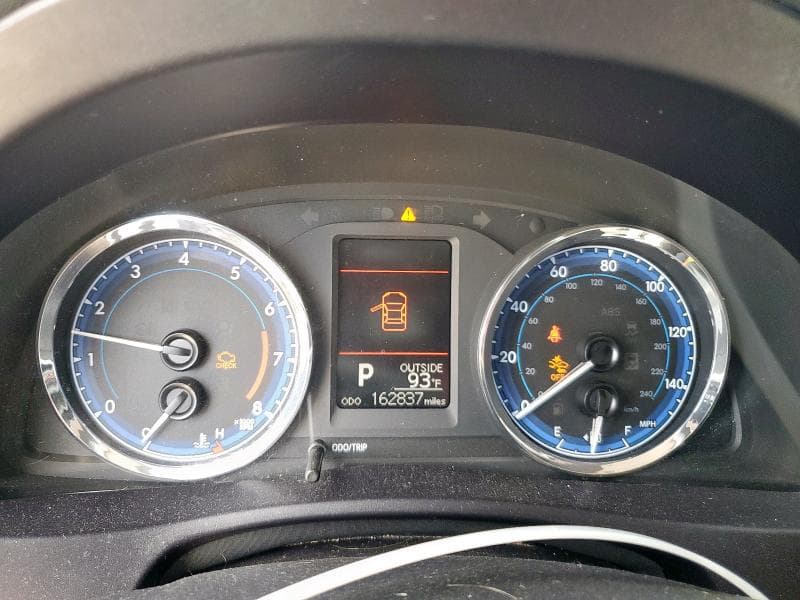 2018 TOYOTA COROLLA L L 9