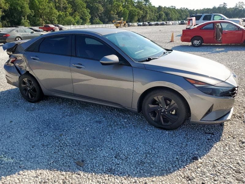 2021 HYUNDAI ELANTRA SEL 4
