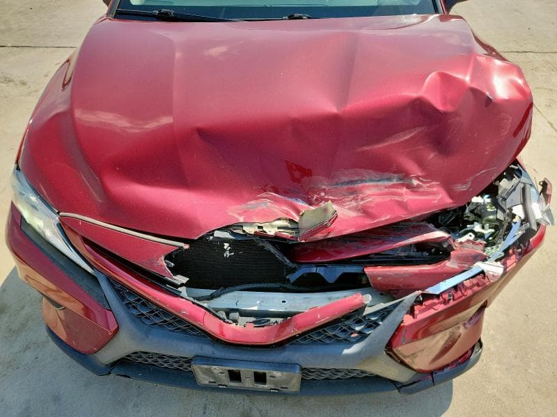 2018 TOYOTA CAMRY SE SE 11