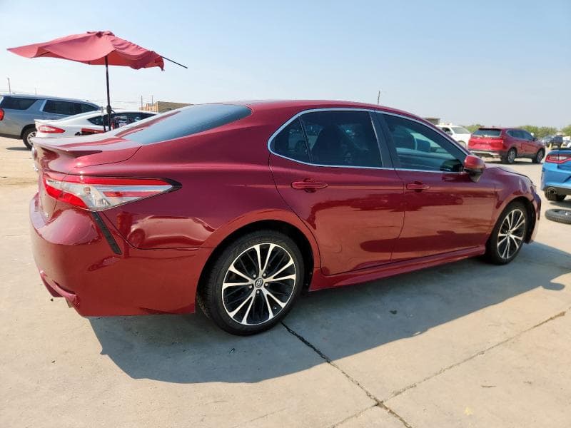 2018 TOYOTA CAMRY SE SE 3