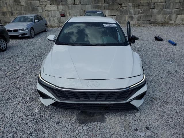 2024 HYUNDAI ELANTRA SE 5