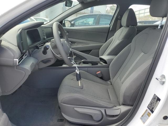 2024 HYUNDAI ELANTRA SE 7