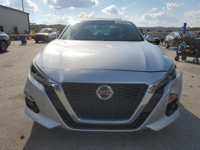 2019 NISSAN ALTIMA SL 5