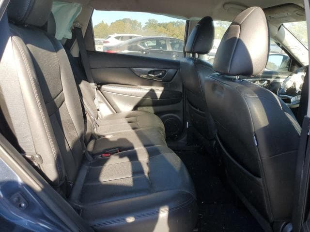 2016 NISSAN ROGUE S 11