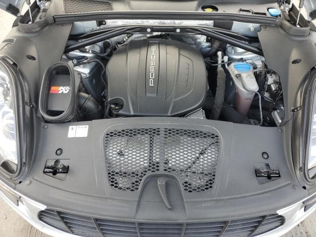 2017 PORSCHE MACAN 12