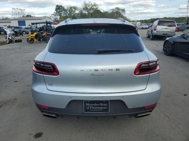 2017 PORSCHE MACAN 6