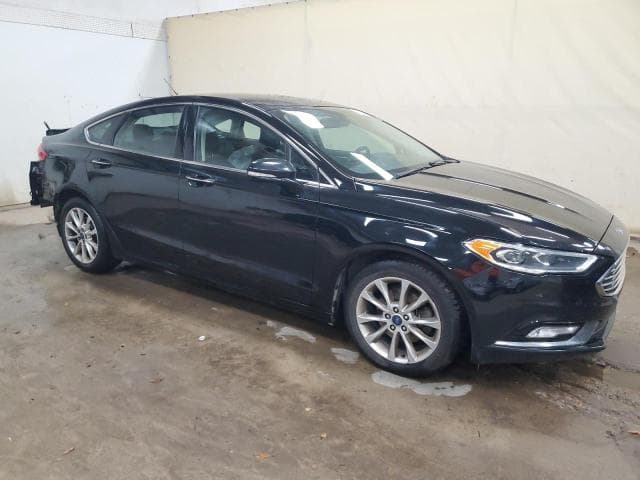2017 FORD FUSION SE 4