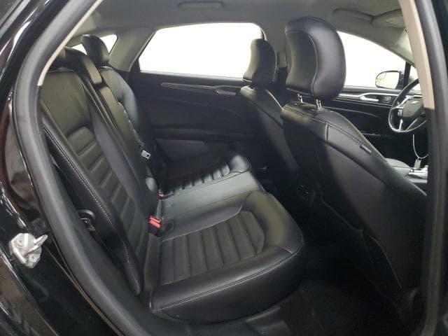 2017 FORD FUSION SE 10