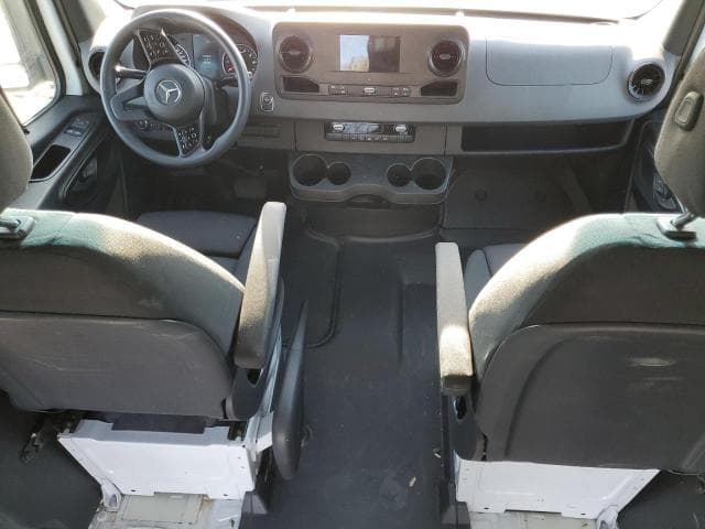 2023 MERCEDES-BENZ SPRINTER 2500 8