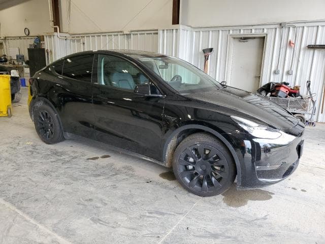 2022 TESLA MODEL Y 4