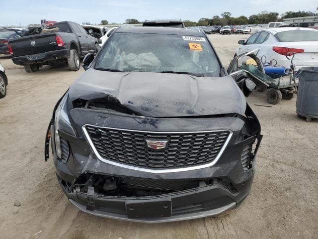 2019 CADILLAC XT4 5