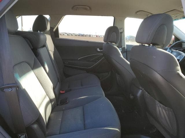 2017 HYUNDAI SANTA FE SE 11