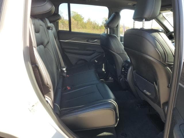 2024 JEEP GRAND CHEROKEE LIMITED LIMITED 11