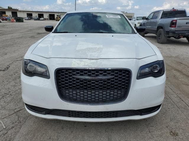 2022 CHRYSLER 300 TOURING 5