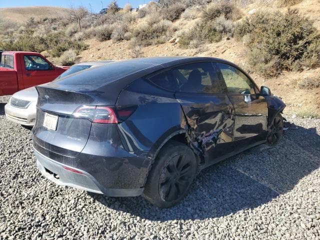 2025 TESLA MODEL Y 3