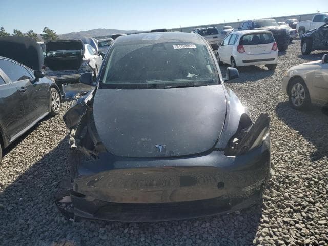 2025 TESLA MODEL Y 5